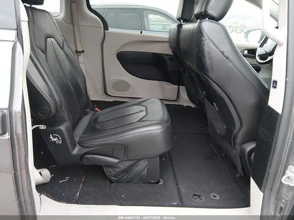 2C4RC1BGXHR642144 2017 CHRYSLER PACIFICA - Image 8