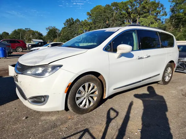 2C4RC1BGXHR642256 2017 CHRYSLER PACIFICA - Image 1