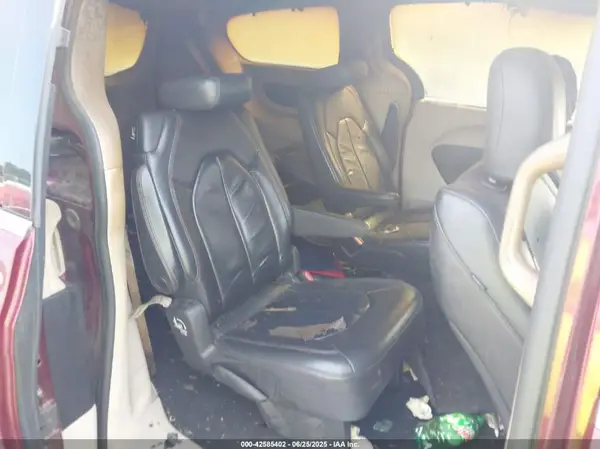 2C4RC1BGXHR642371 2017 CHRYSLER PACIFICA - Image 8