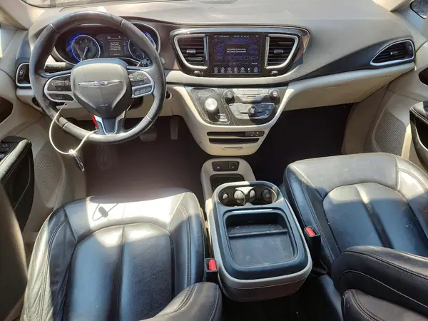 2C4RC1BGXHR648221 2017 CHRYSLER PACIFICA - Image 8