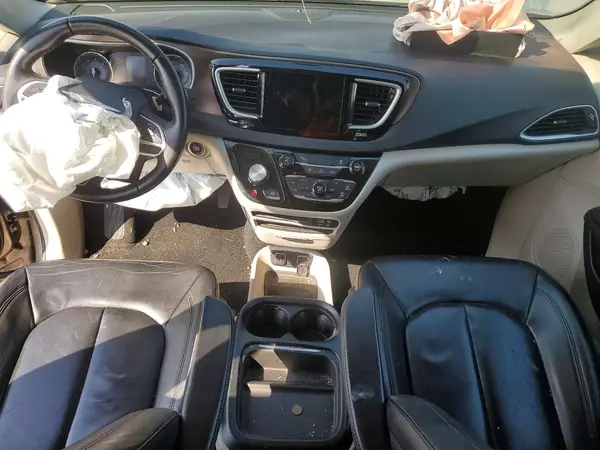 2C4RC1BGXHR655007 2017 CHRYSLER PACIFICA - Image 8
