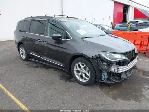 2C4RC1BGXHR665343 2017 CHRYSLER PACIFICA - Image 1