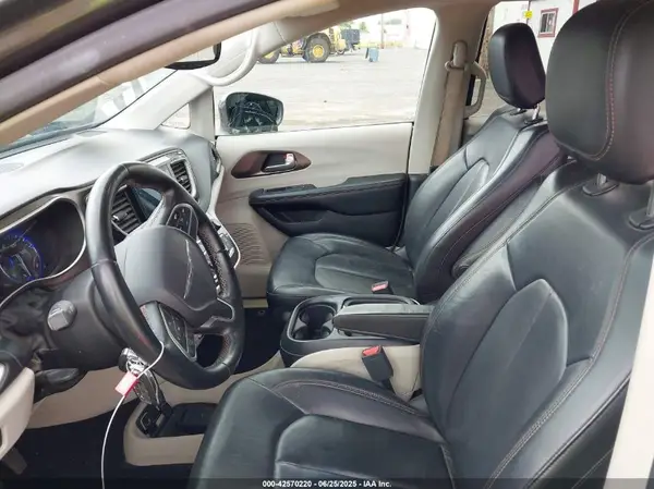 2C4RC1BGXHR665343 2017 CHRYSLER PACIFICA - Image 8