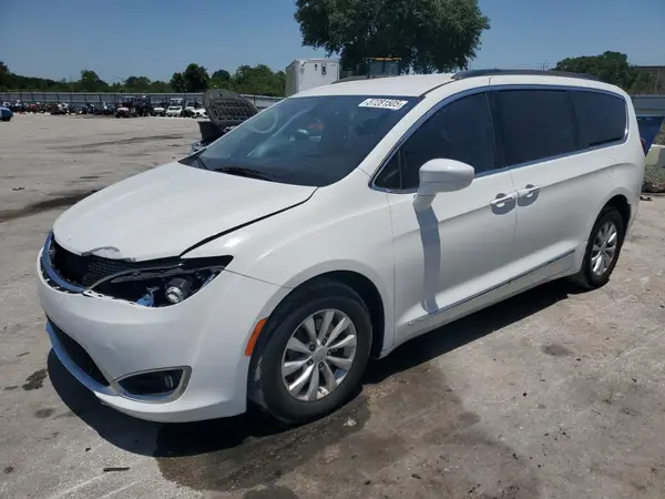 2C4RC1BGXHR688430 2017 CHRYSLER PACIFICA - Image 1
