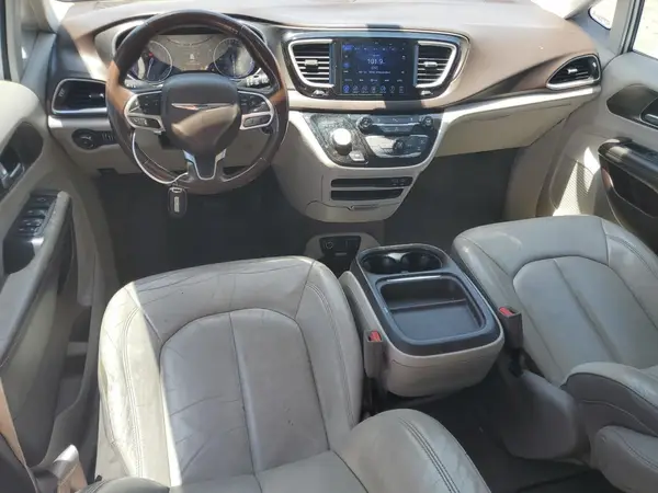 2C4RC1BGXHR688430 2017 CHRYSLER PACIFICA - Image 8