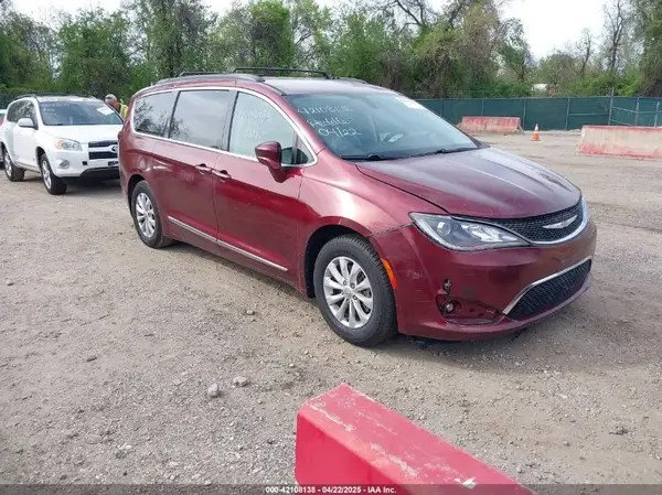 2C4RC1BGXHR691635 2017 CHRYSLER PACIFICA - Image 1