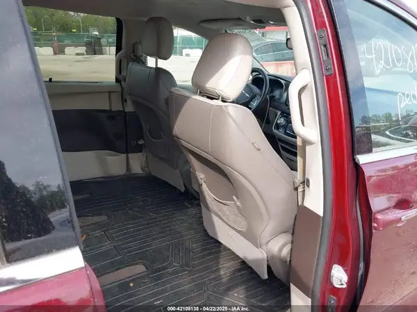 2C4RC1BGXHR691635 2017 CHRYSLER PACIFICA - Image 8