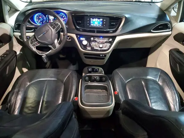 2C4RC1BGXHR702780 2017 CHRYSLER PACIFICA - Image 8