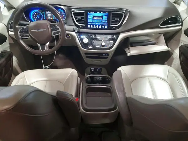 2C4RC1BGXHR704044 2017 CHRYSLER PACIFICA - Image 8