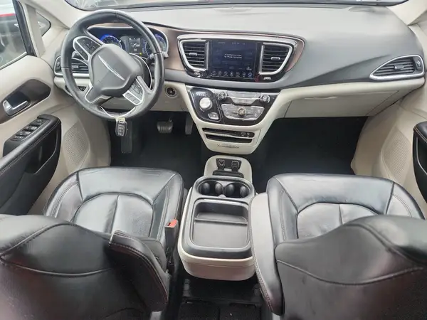 2C4RC1BGXHR711687 2017 CHRYSLER PACIFICA - Image 8