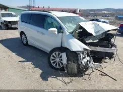 2C4RC1BGXHR711916 2017 CHRYSLER PACIFICA