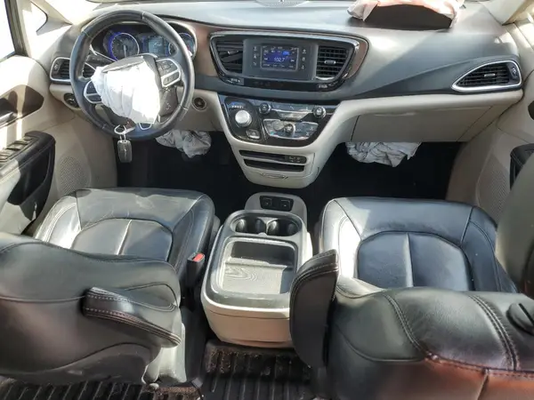 2C4RC1BGXHR720079 2017 CHRYSLER PACIFICA - Image 8