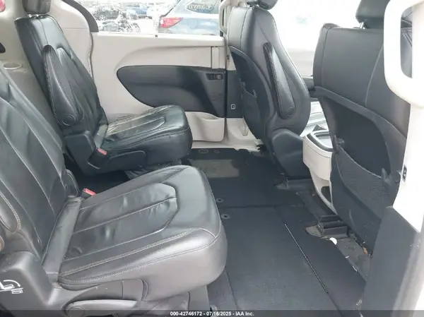 2C4RC1BGXHR729218 2017 CHRYSLER PACIFICA - Image 8