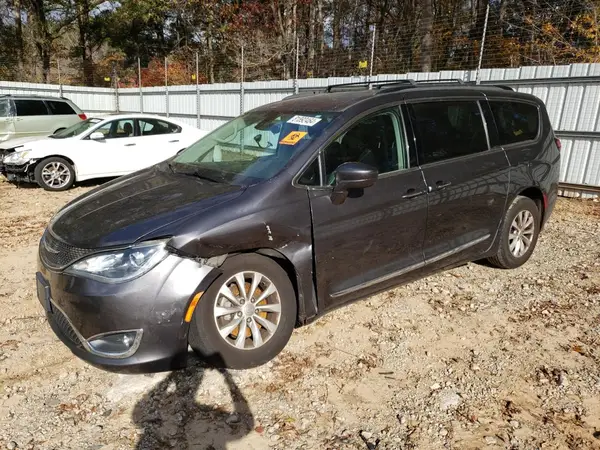 2C4RC1BGXHR733818 2017 CHRYSLER PACIFICA - Image 1