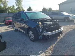 2C4RC1BGXHR734368 2017 CHRYSLER PACIFICA