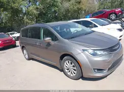 2C4RC1BGXHR739313 2017 CHRYSLER PACIFICA