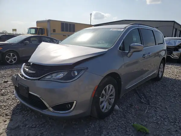 2C4RC1BGXHR739358 2017 CHRYSLER PACIFICA - Image 1
