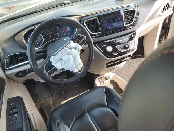 2C4RC1BGXHR739358 2017 CHRYSLER PACIFICA - Image 8