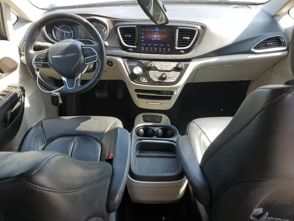 2C4RC1BGXHR739439 2017 CHRYSLER PACIFICA - Image 8