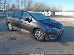 2C4RC1BGXHR739747 2017 CHRYSLER PACIFICA