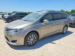 2C4RC1BGXHR741496 2017 CHRYSLER PACIFICA
