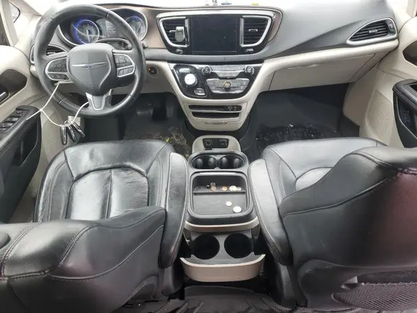 2C4RC1BGXHR743796 2017 CHRYSLER PACIFICA - Image 8