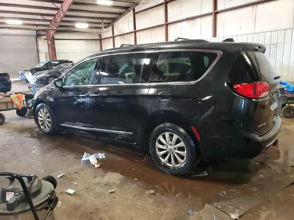 2C4RC1BGXHR744107 2017 CHRYSLER PACIFICA - Image 2