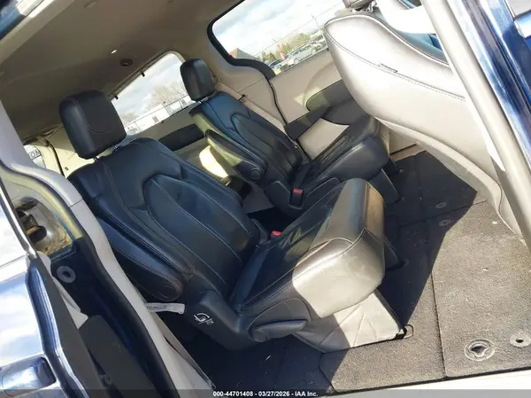 2C4RC1BGXHR744964 2017 CHRYSLER PACIFICA - Image 8