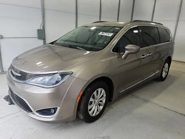 2C4RC1BGXHR747914 2017 CHRYSLER PACIFICA - Image 1