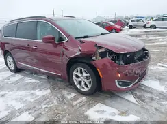 2C4RC1BGXHR757875 2017 CHRYSLER PACIFICA