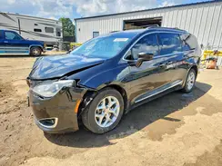 2C4RC1BGXHR759321 2017 CHRYSLER PACIFICA