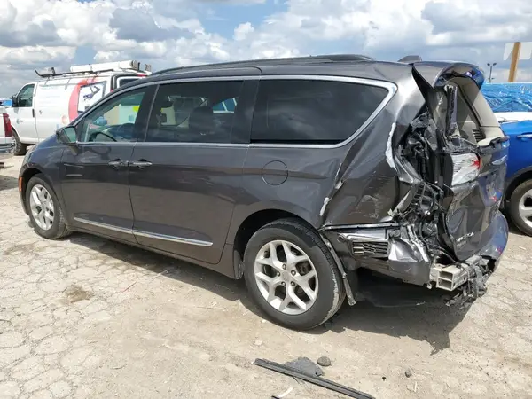 2C4RC1BGXHR759402 2017 CHRYSLER PACIFICA - Image 2