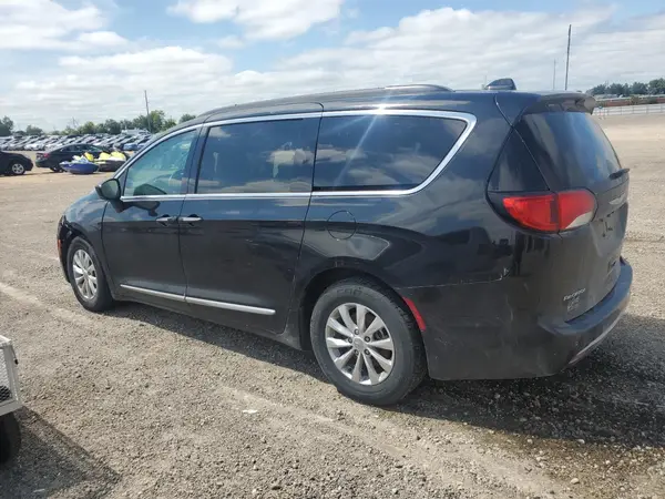 2C4RC1BGXHR771940 2017 CHRYSLER PACIFICA - Image 2