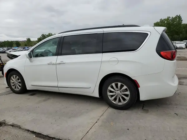 2C4RC1BGXHR787829 2017 CHRYSLER PACIFICA - Image 2