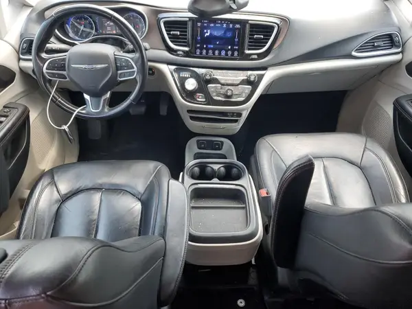 2C4RC1BGXHR795302 2017 CHRYSLER PACIFICA - Image 8