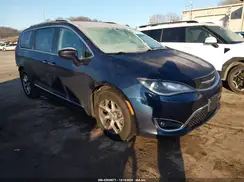 2C4RC1BGXHR809490 2017 CHRYSLER PACIFICA
