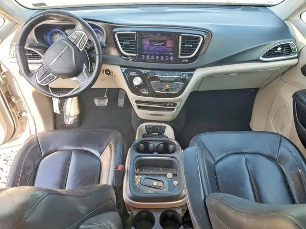 2C4RC1BGXHR810333 2017 CHRYSLER PACIFICA - Image 8