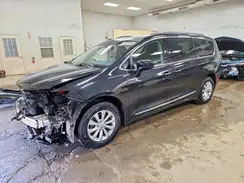 2C4RC1BGXHR811756 2017 CHRYSLER PACIFICA