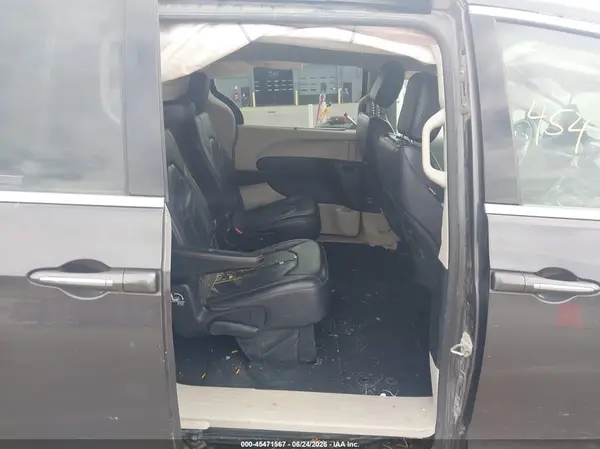 2C4RC1BGXHR820277 2017 CHRYSLER PACIFICA - Image 8