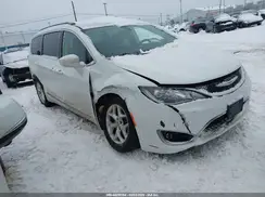 2C4RC1BGXHR820926 2017 CHRYSLER PACIFICA