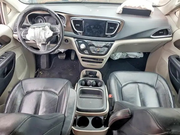 2C4RC1BGXHR820974 2017 CHRYSLER PACIFICA - Image 8