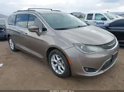 2C4RC1BGXHR822952 2017 CHRYSLER PACIFICA