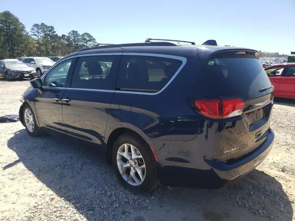 2C4RC1BGXHR823714 2017 CHRYSLER PACIFICA - Image 2