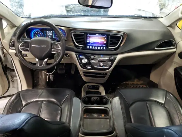 2C4RC1BGXHR831361 2017 CHRYSLER PACIFICA - Image 8