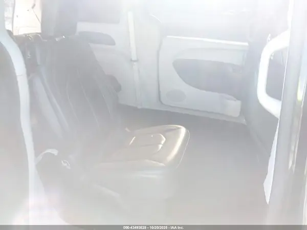2C4RC1BGXHR835894 2017 CHRYSLER PACIFICA - Image 8
