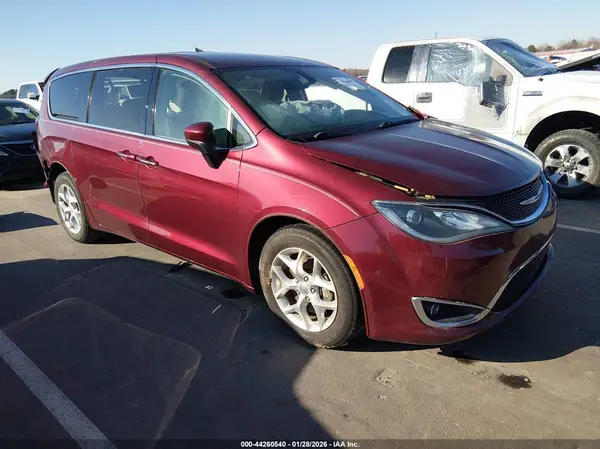 2C4RC1BGXHR841209 2017 CHRYSLER PACIFICA - Image 1