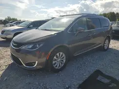 2C4RC1BGXJR100581 2018 CHRYSLER PACIFICA