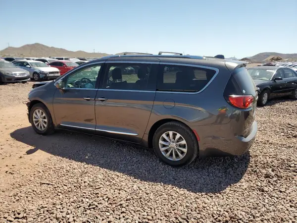 2C4RC1BGXJR110253 2018 CHRYSLER PACIFICA - Image 2