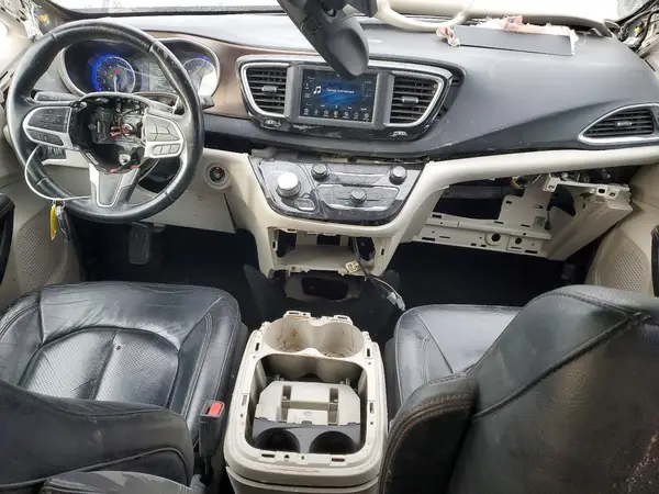 2C4RC1BGXJR110835 2018 CHRYSLER PACIFICA - Image 8