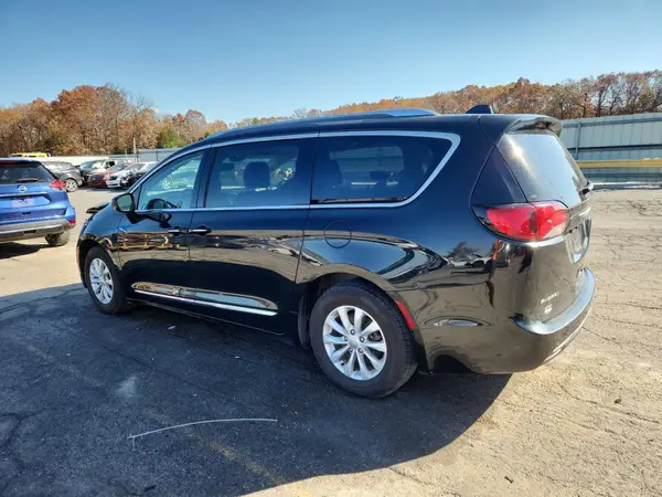 2C4RC1BGXJR114187 2018 CHRYSLER PACIFICA - Image 2